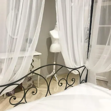 Appartamento Le Secret De Louise Épernay Esterno foto